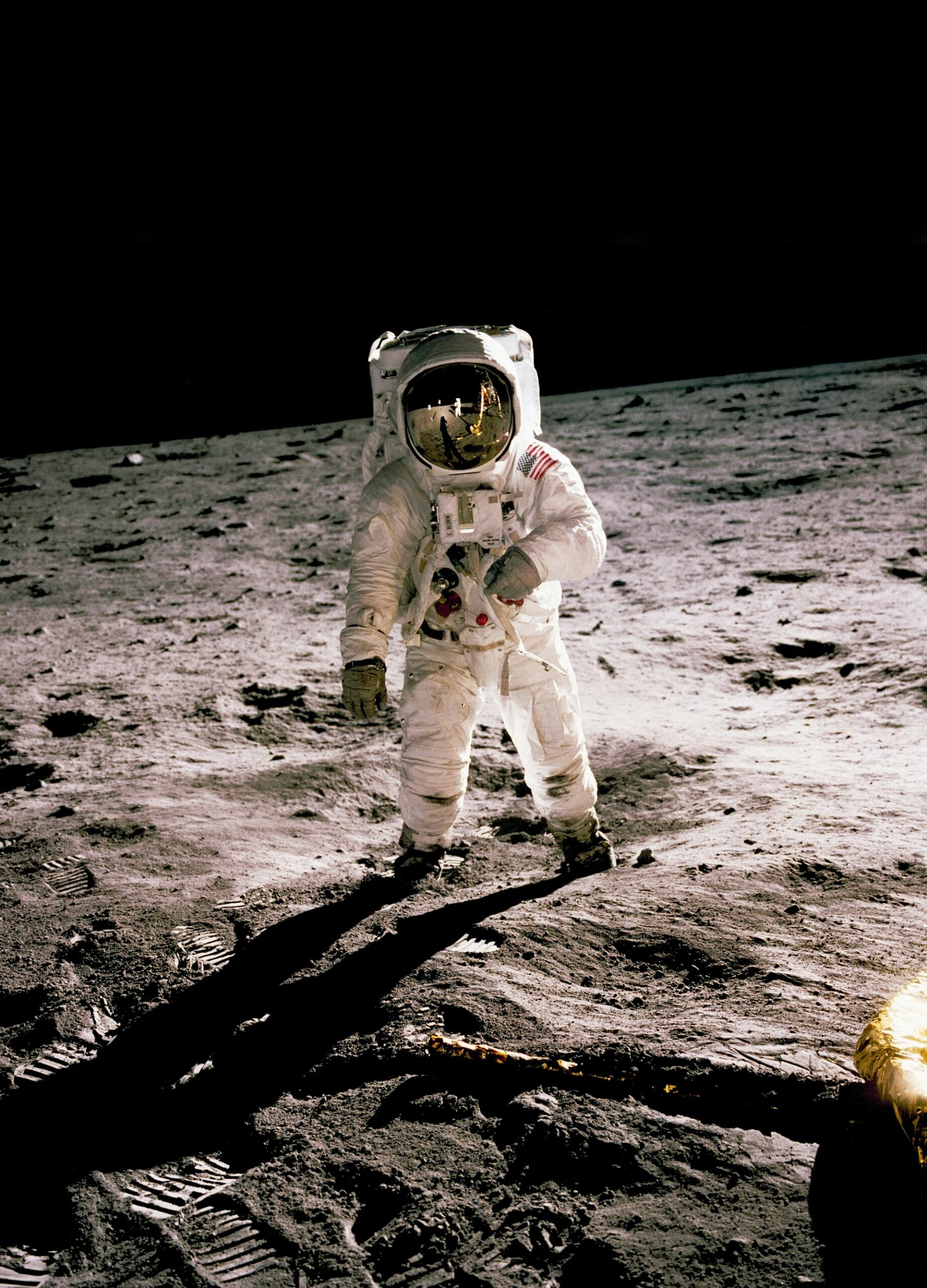 The Moons of Tomorrow: Colonizing Lunar Worlds